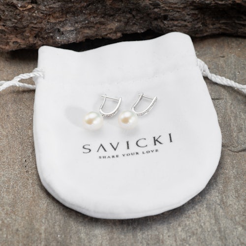 Kolczyki SAVICKI: białe złoto, perła, diamenty